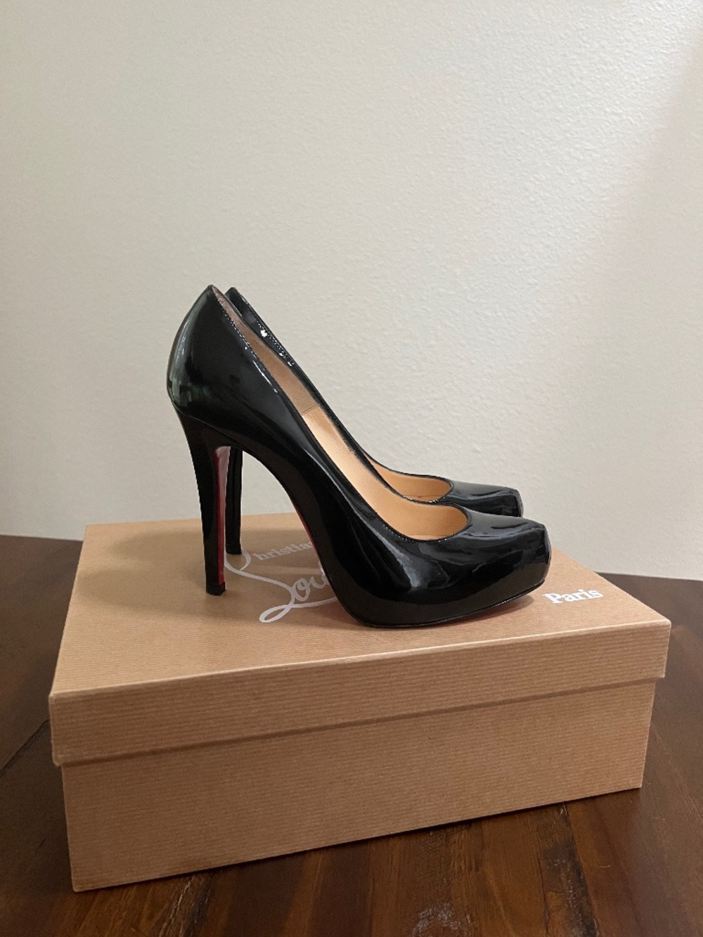 Rare Christian Louboutin, high heel black patent leather pumps EU 34.5, US 4.5